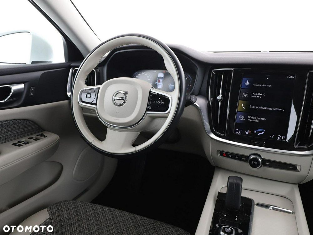 Volvo V60 B4 D Geartronic Momentum Pro - 17