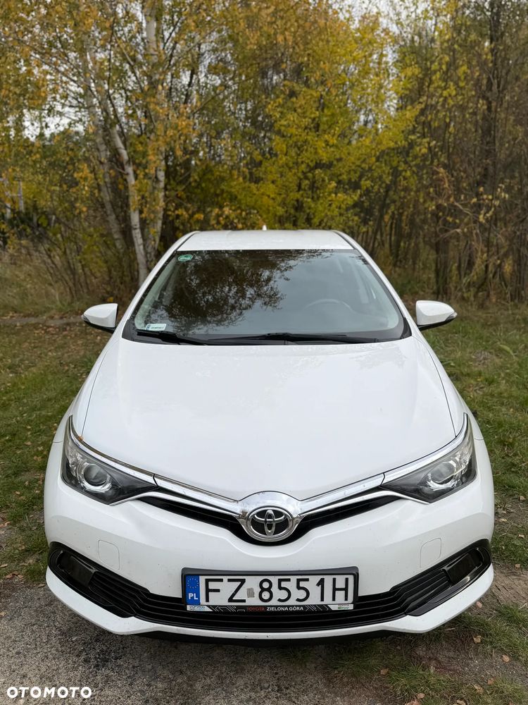 Toyota Auris 2016 photo 5