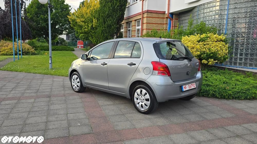 Toyota Yaris - 37