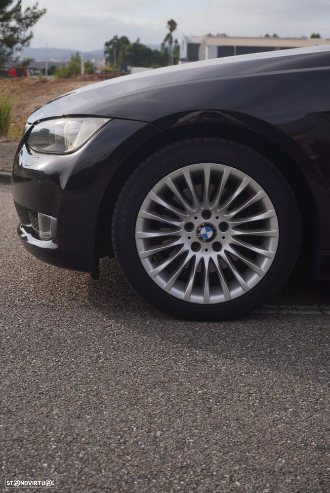 BMW 320 d Coupe - 2