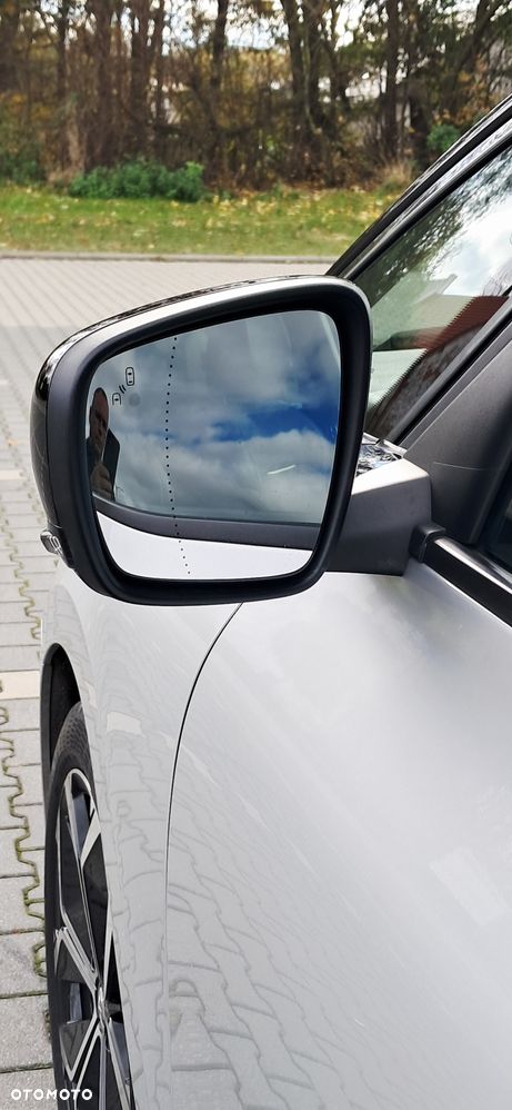 Renault Scenic ENERGY TCe 140 EDC INTENS - 12