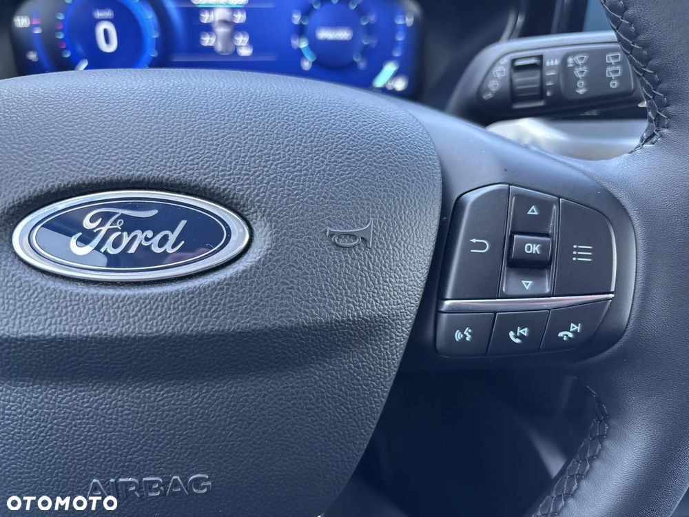 Ford Focus 1.0 EcoBoost Titanium Design - 24