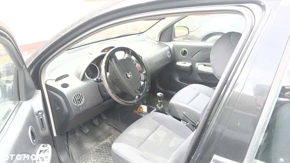 Chevrolet Kalos - 8