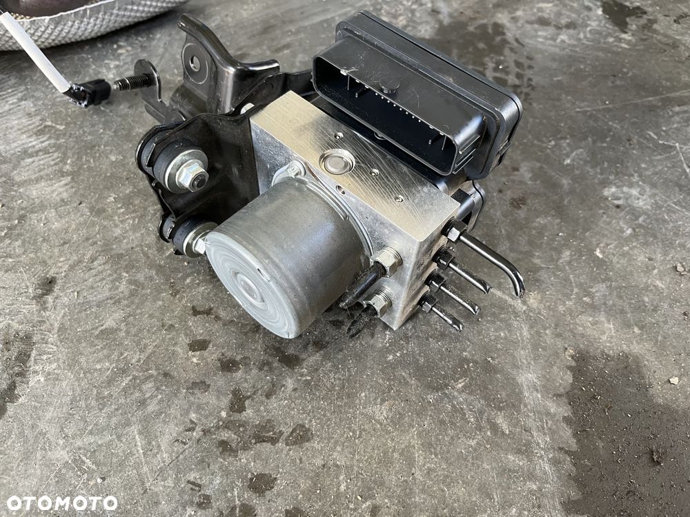 Pompa hamulcowa ABS Toyota Corolla E21 LIFT - 1