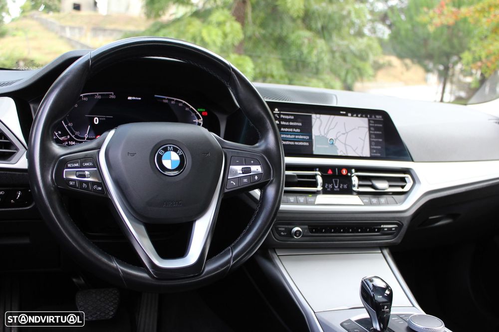 BMW 330 - 23