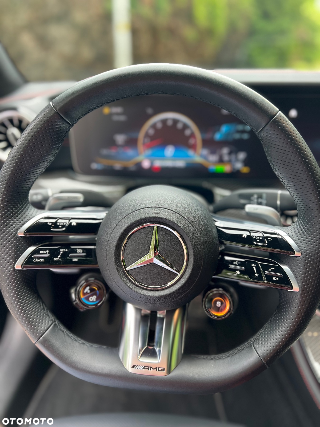 Mercedes-Benz Klasa E AMG 53 Coupe 4-Matic+ 9G-TRONIC - 12