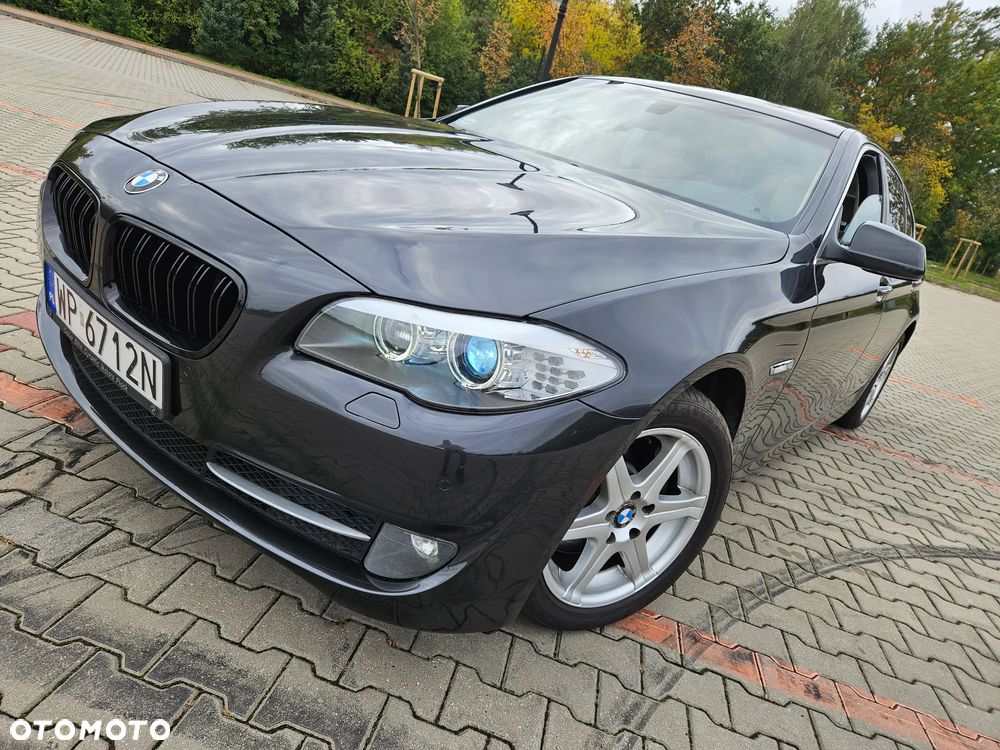 BMW Seria 5 525d - 2