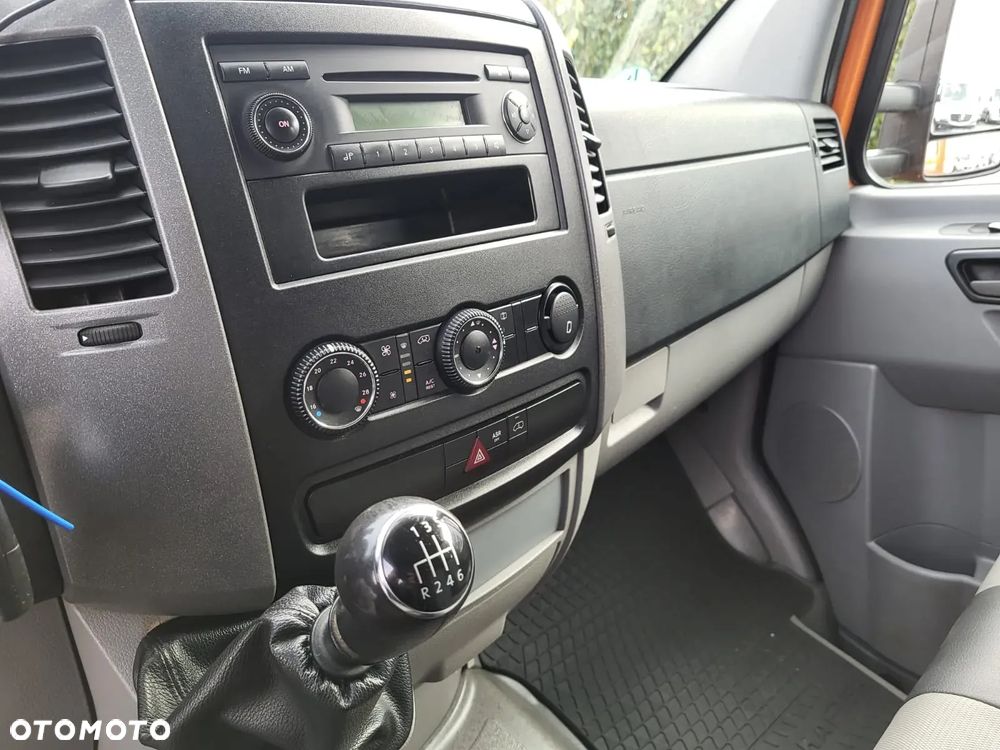 Volkswagen CRAFTER 35-2.0 TDI - DOKA--6 OSÓB-HAK 3500 KG - 17