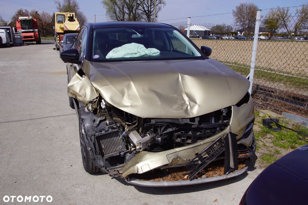 Auto na części - Opel Grandland X I 1.2 Turbo 130 KM B12XHT 20GE35 G80 2018R Silnik Skrzynia Drzwi Błotnik Klapa Zderzak Lampa Lusterko Klamka Szyba Panorama Deska Kokpit Sterownik Moduł Czujnik Licznik Wyświetlacz Panel Kierownica - 8