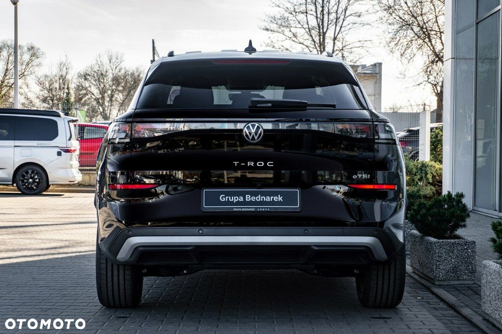 Volkswagen T-Roc - 10