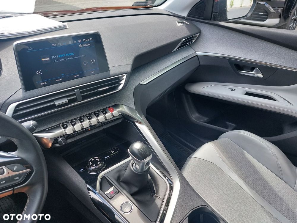 Peugeot 3008 1.2 PureTech Access S&S - 23