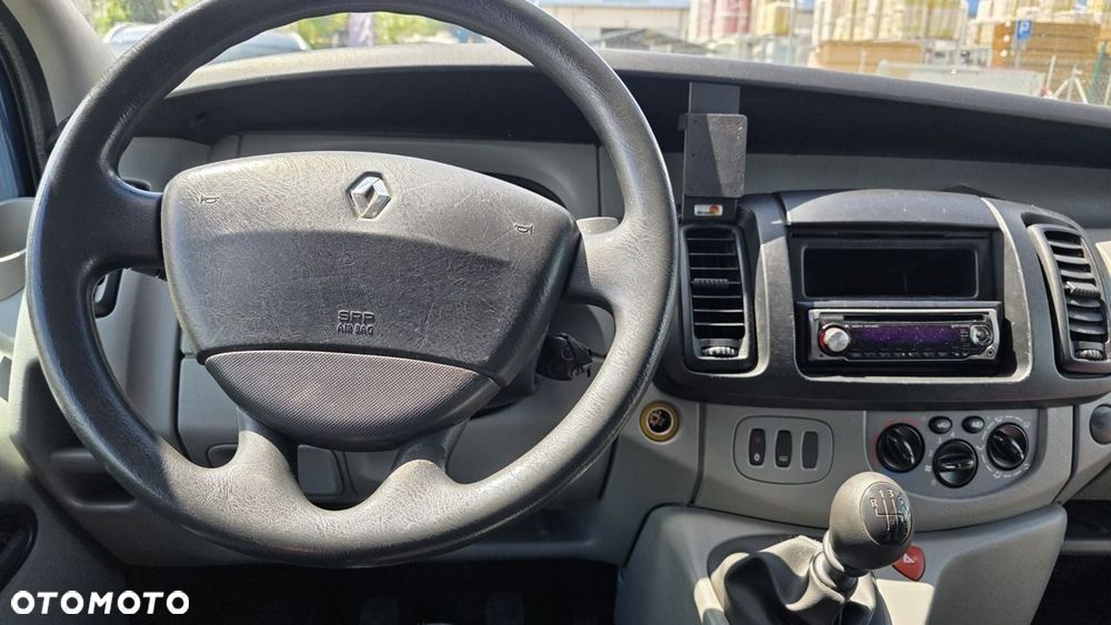 Renault Trafic - 10