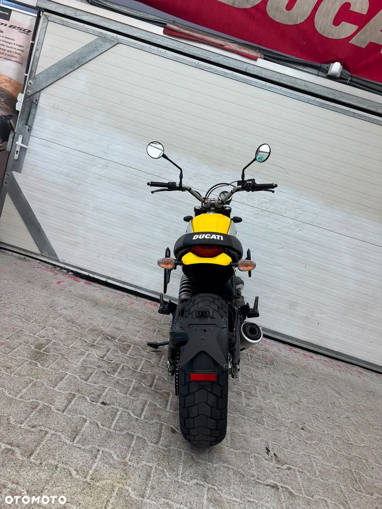 Ducati Scrambler - 27