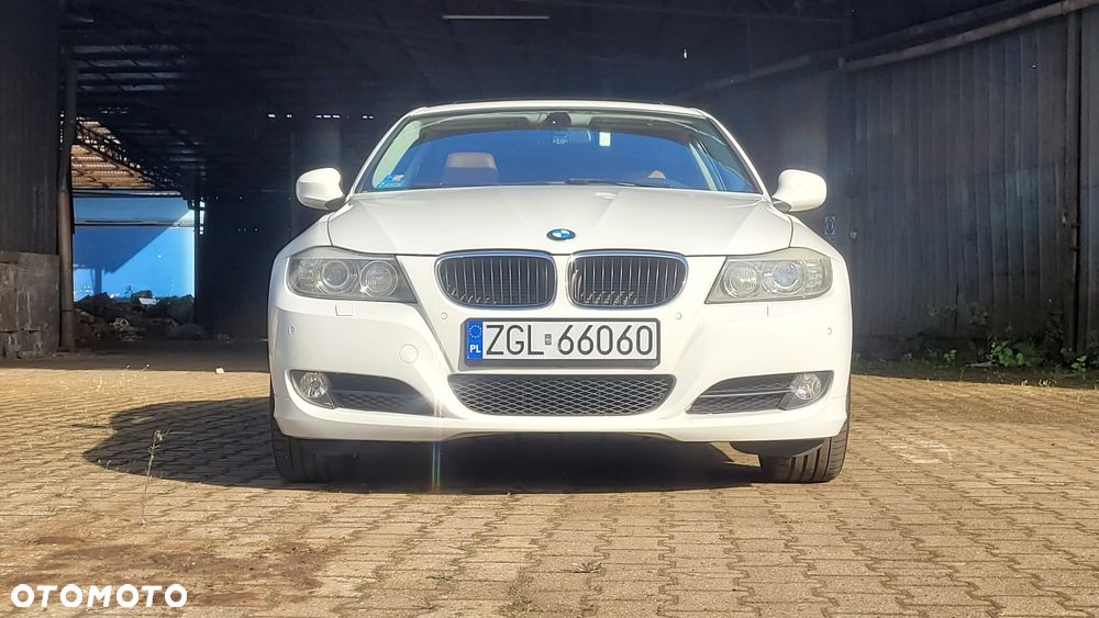 BMW Seria 3 318i - 2