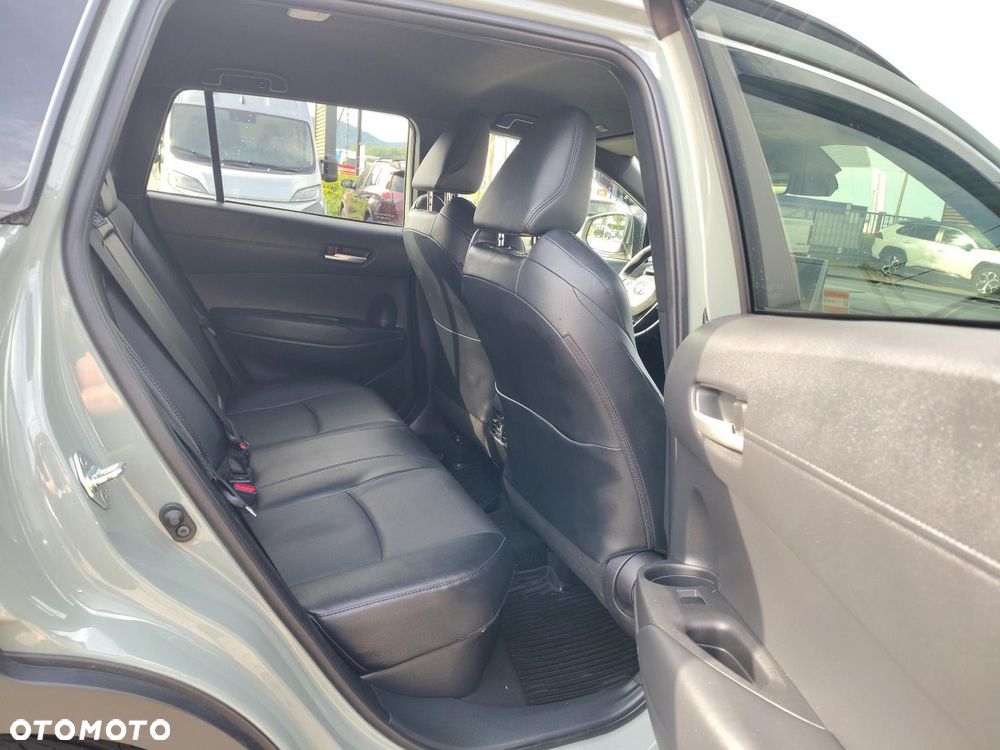 Toyota Corolla Cross - 14