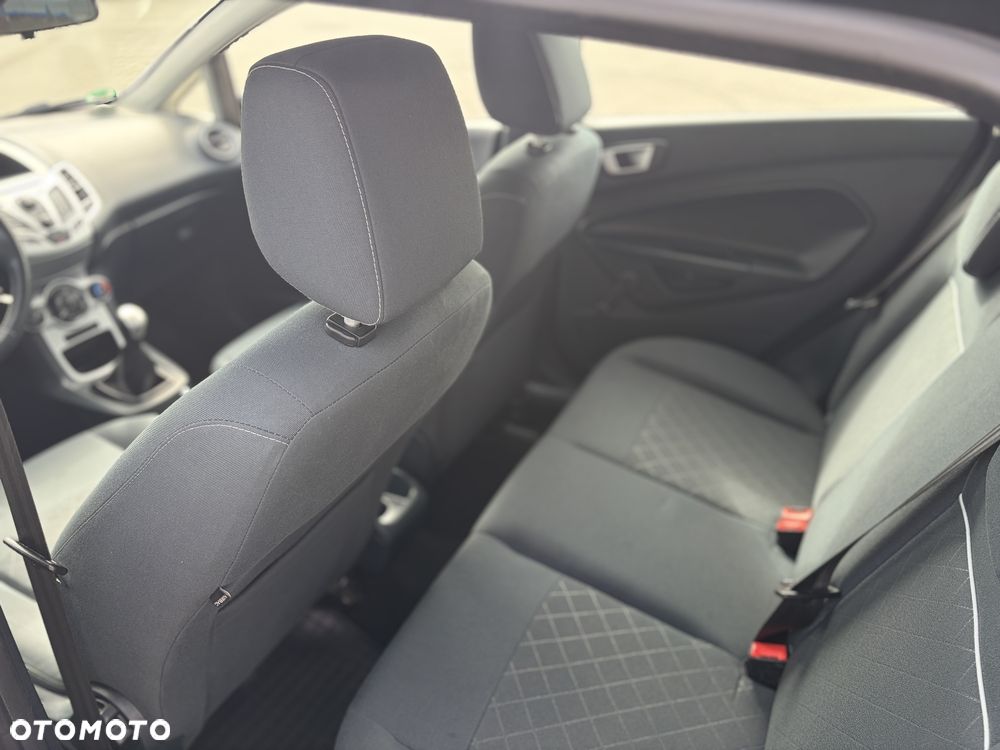 Ford Fiesta - 6