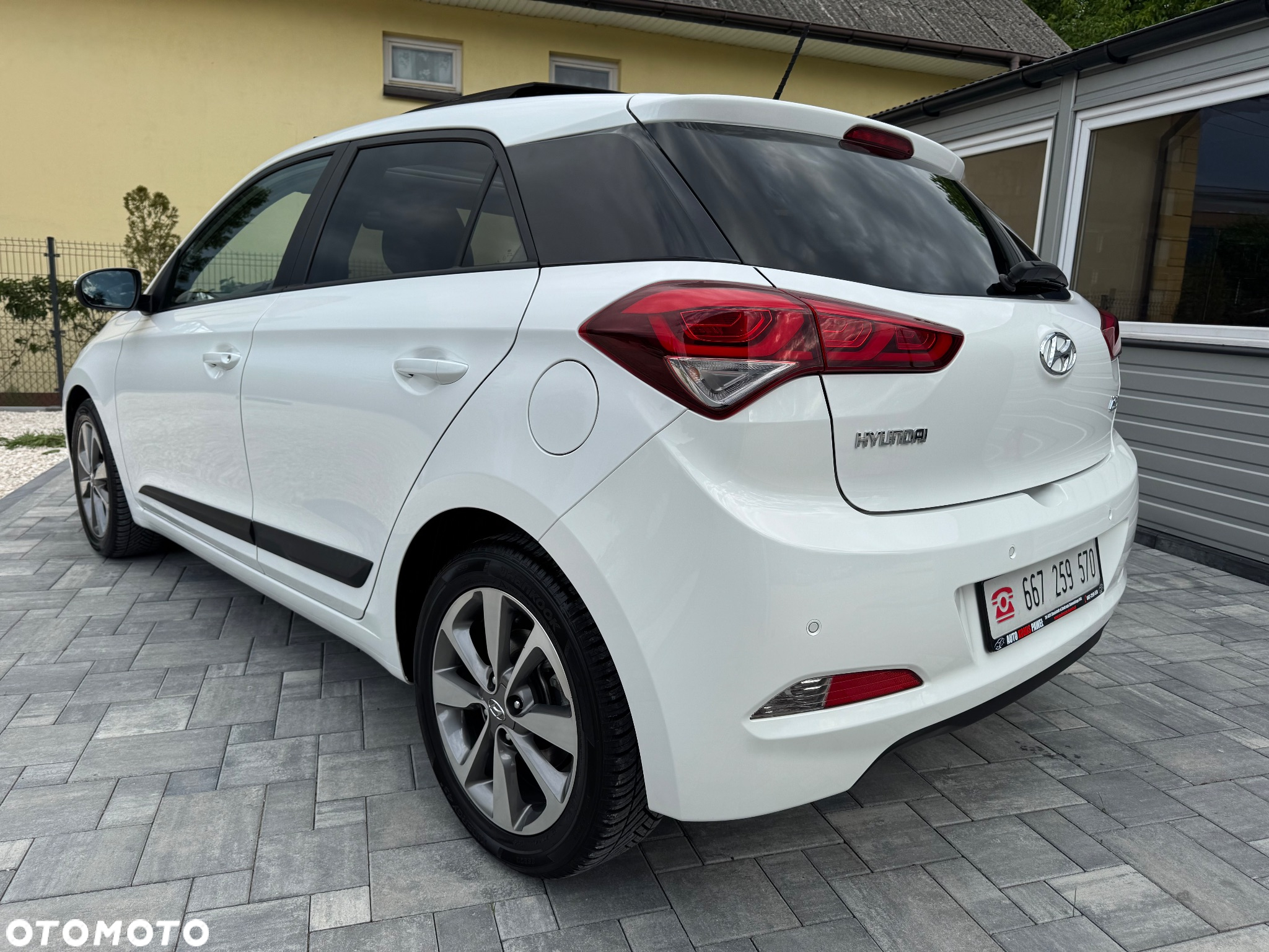 Hyundai i20 1.4 YES Gold - 10