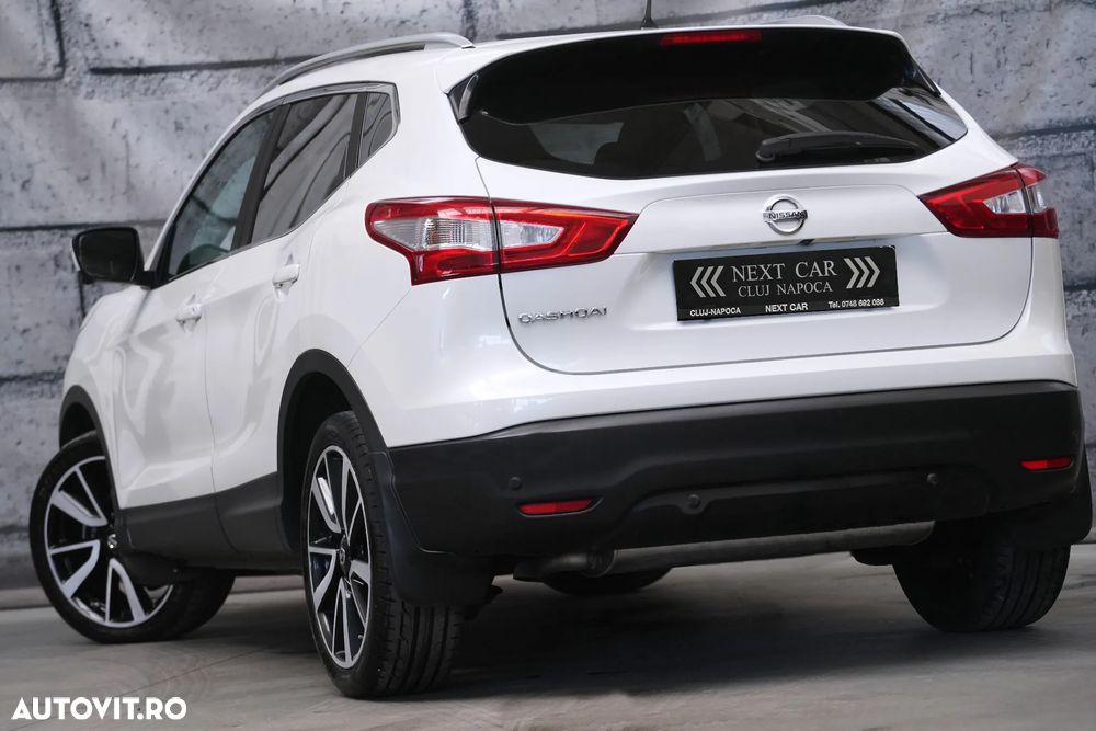 Nissan Qashqai 1.6 DCI Xtronic TEKNA+ - 3