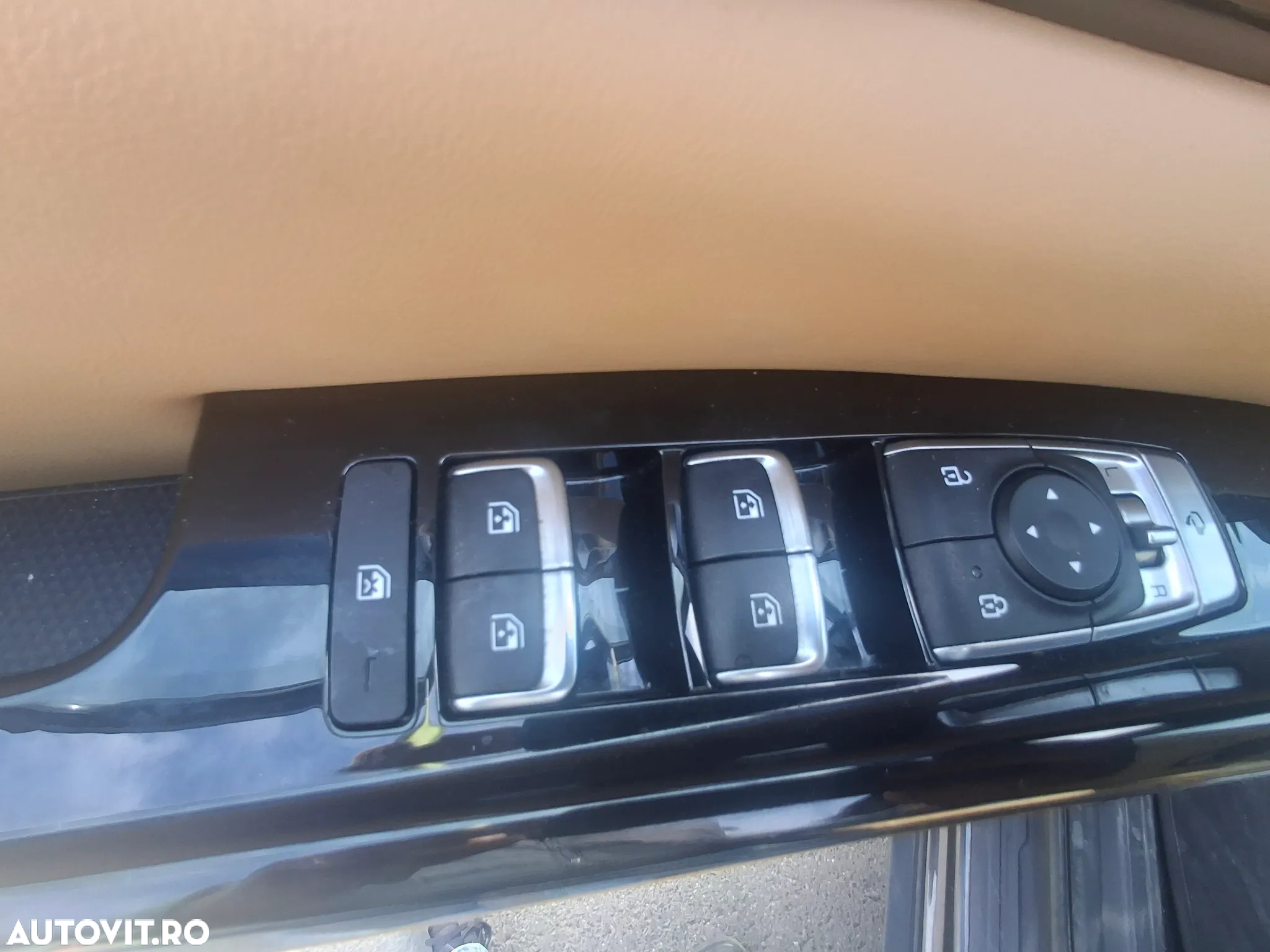 Kia Carnival - 20