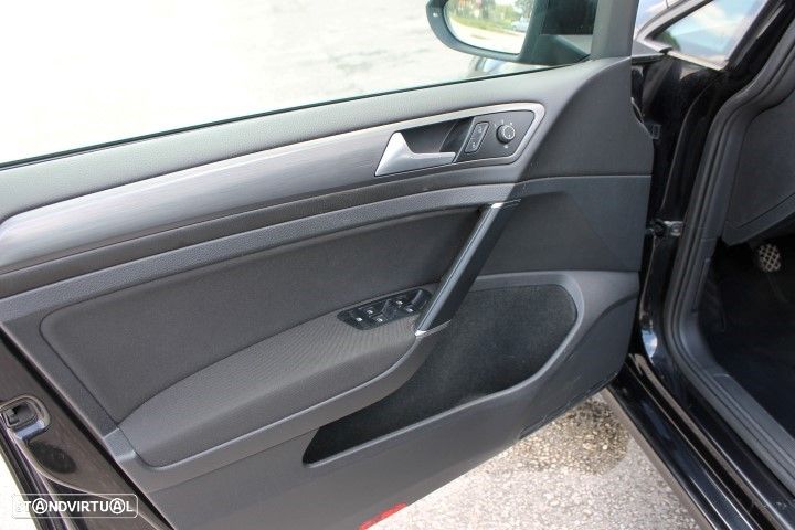 VW Golf Variant 1.6 TDi Confortline - 9