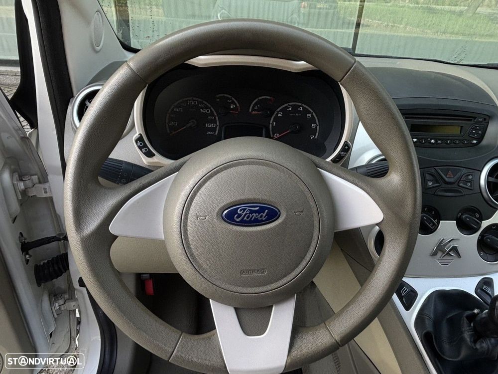 Ford KA 1.2 Titanium - 13