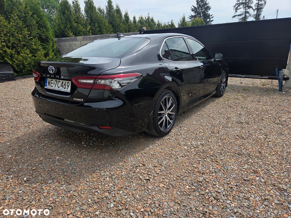 Toyota Camry 2.5 Hybrid Executive CVT - 17