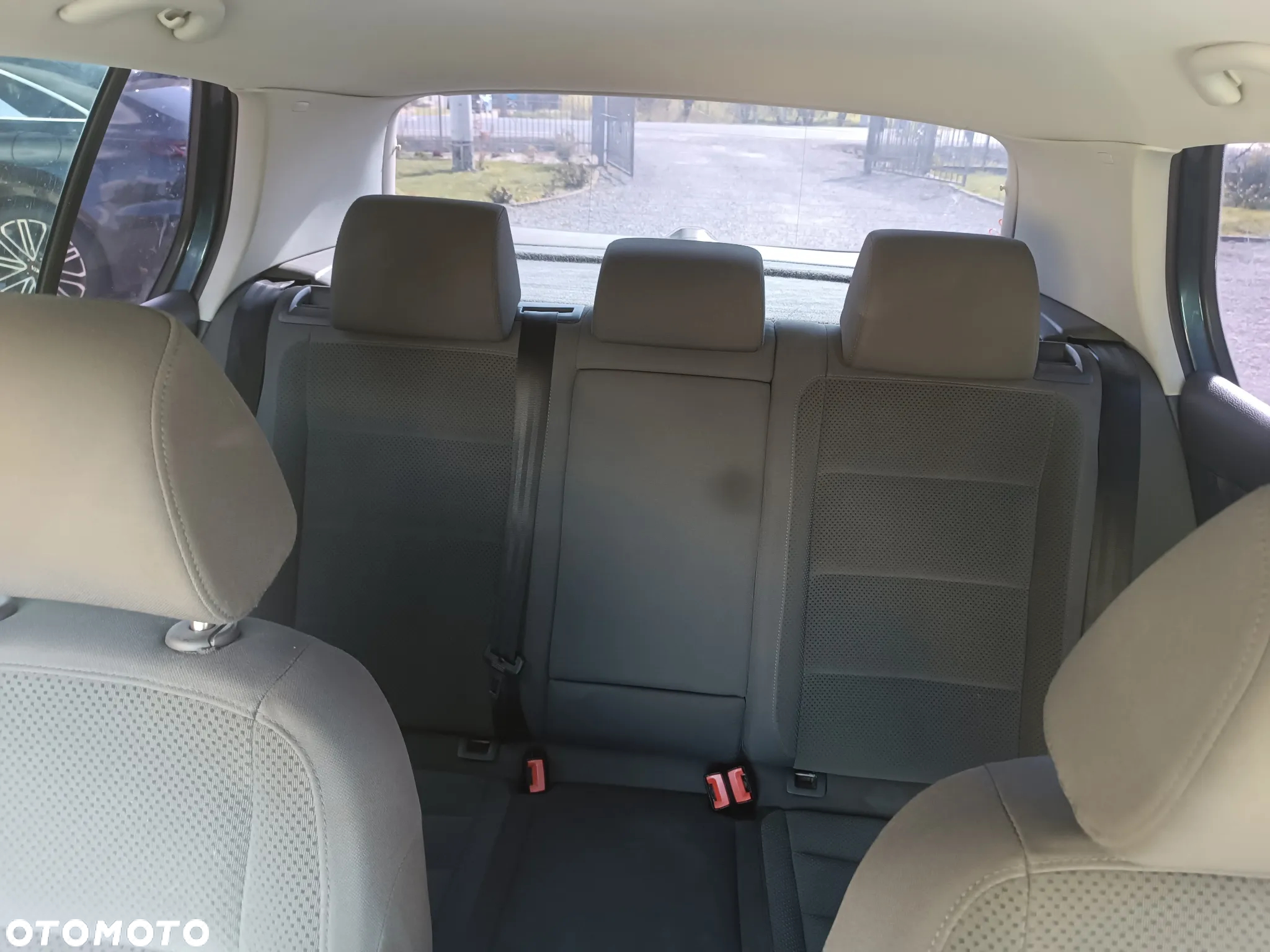 Volkswagen Golf 1.6 Comfortline - 6