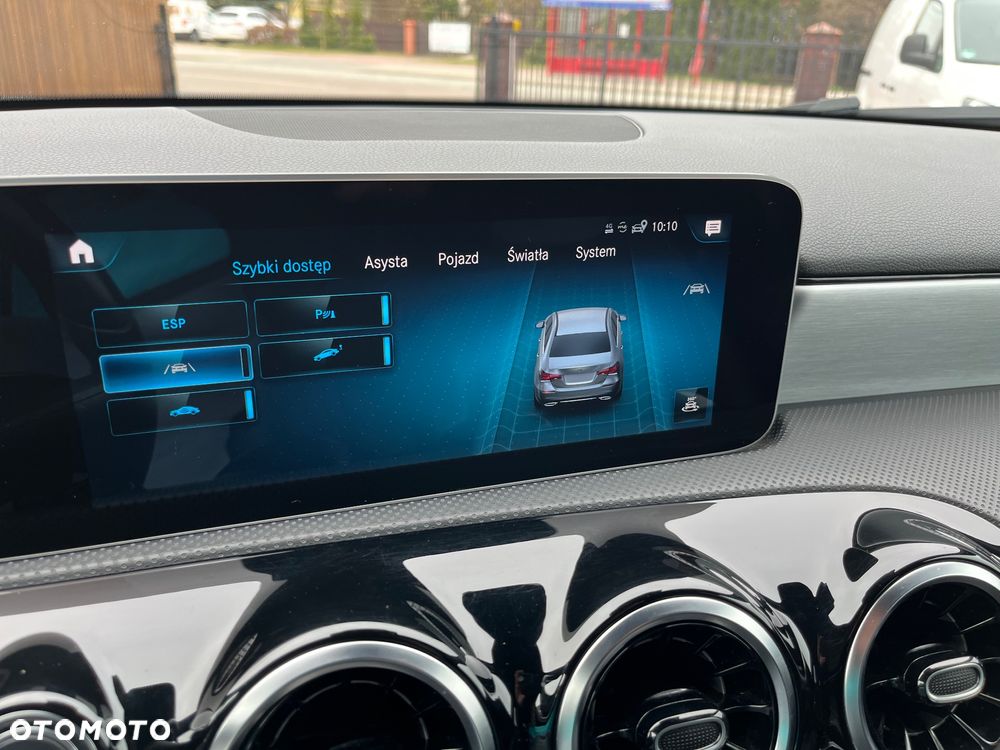 Mercedes-Benz Klasa A 220 4-Matic AMG Line 7G-DCT - 33