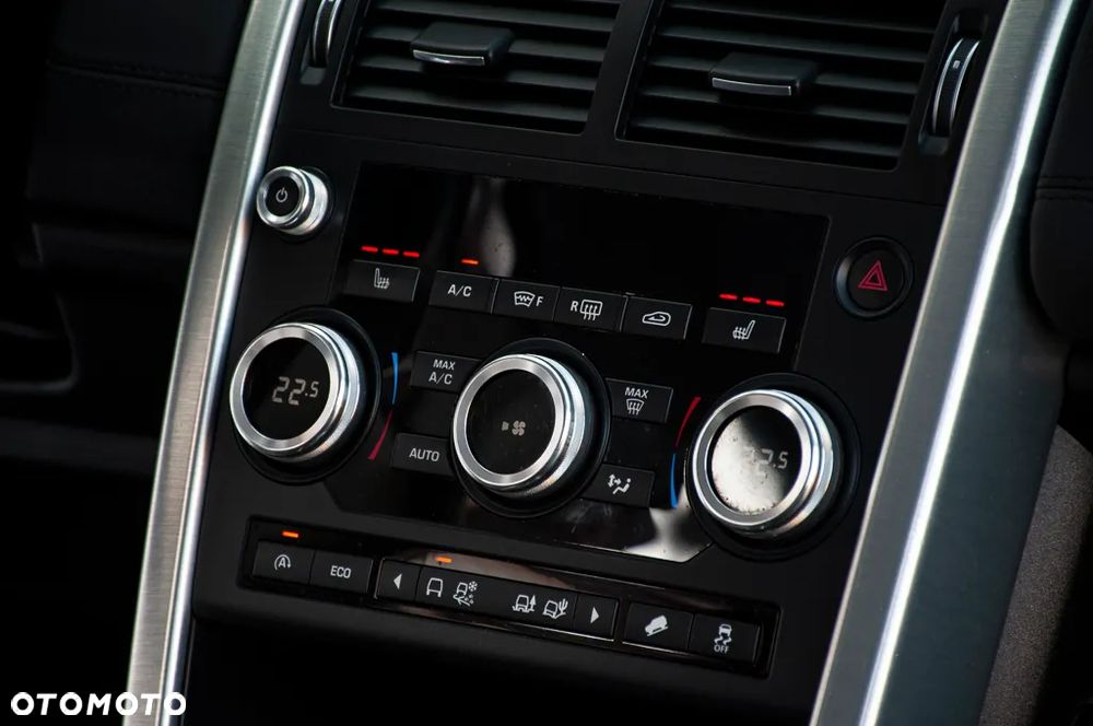 Land Rover Discovery Sport - 12