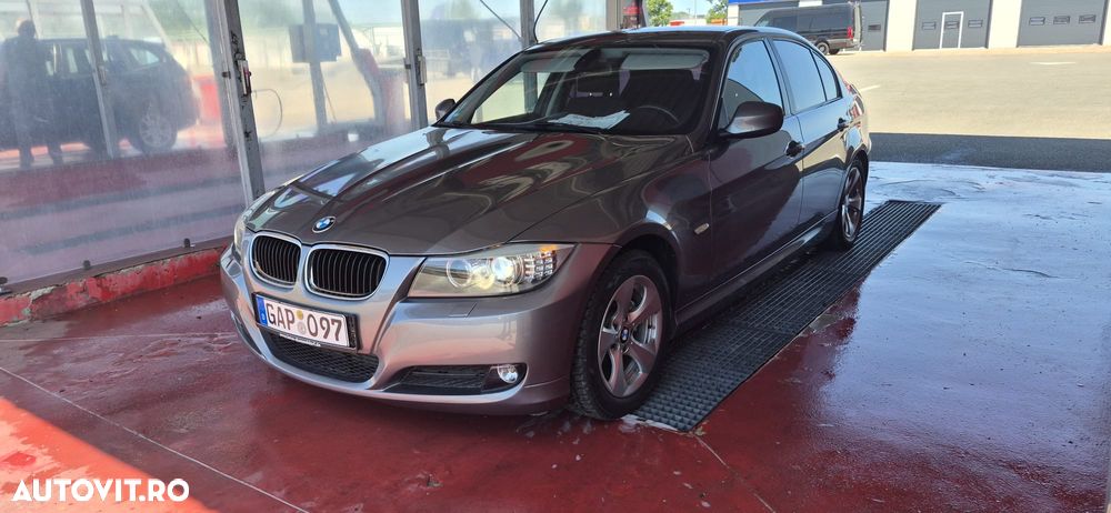 BMW Seria 3 320d DPF Aut. - 14
