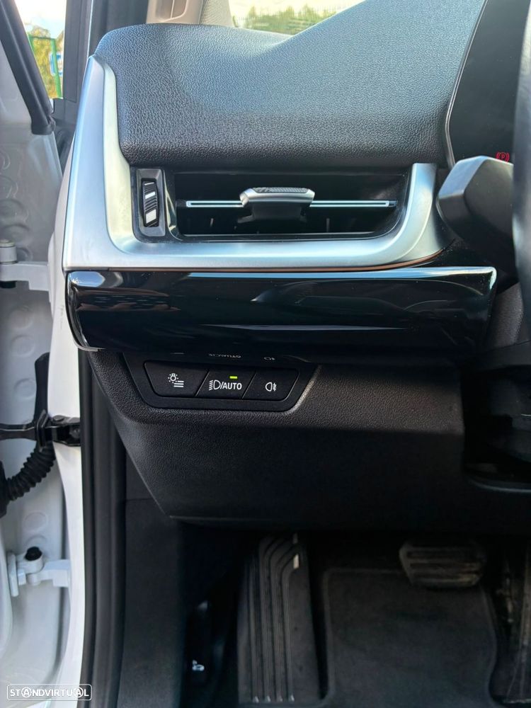 BMW 218 Active Tourer i Line Luxury Auto - 13