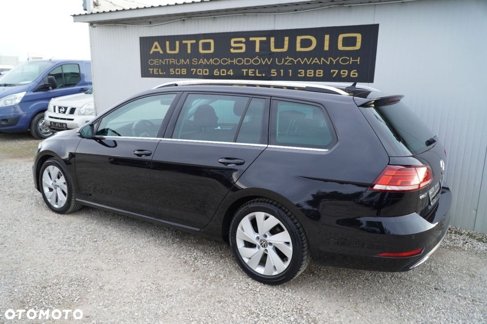 Volkswagen Golf Variant - 32