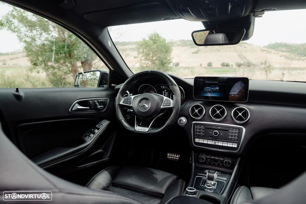 Mercedes-Benz A 45 AMG 4-Matic - 19