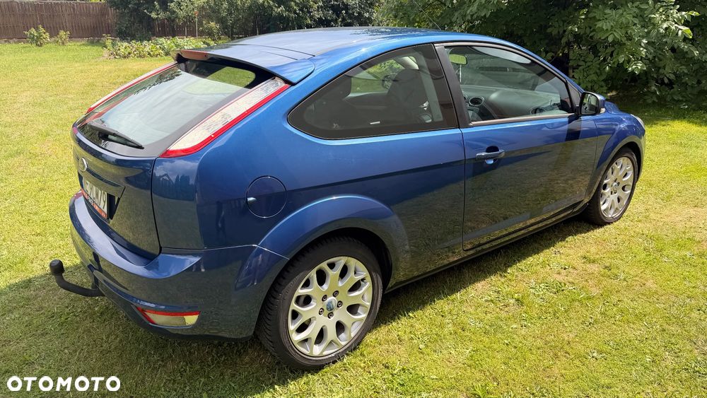 Ford Focus 1.6 16V Style+ - 2