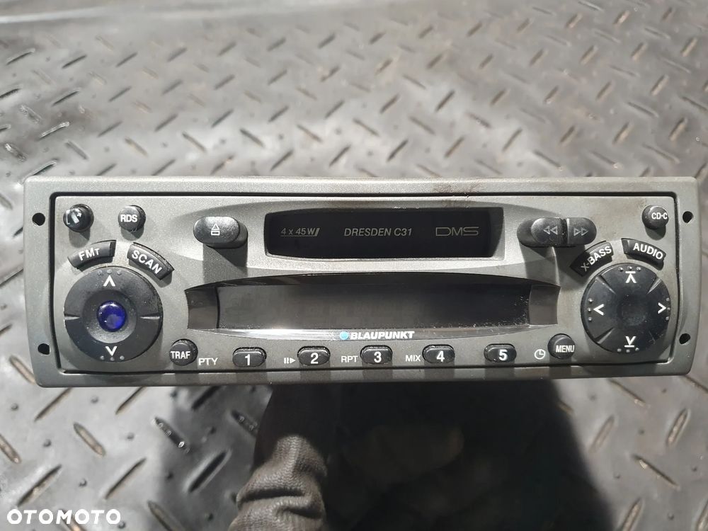 RADIO SAMOCHODOWE BLAUPUNKT DRESDEN C31 - 1
