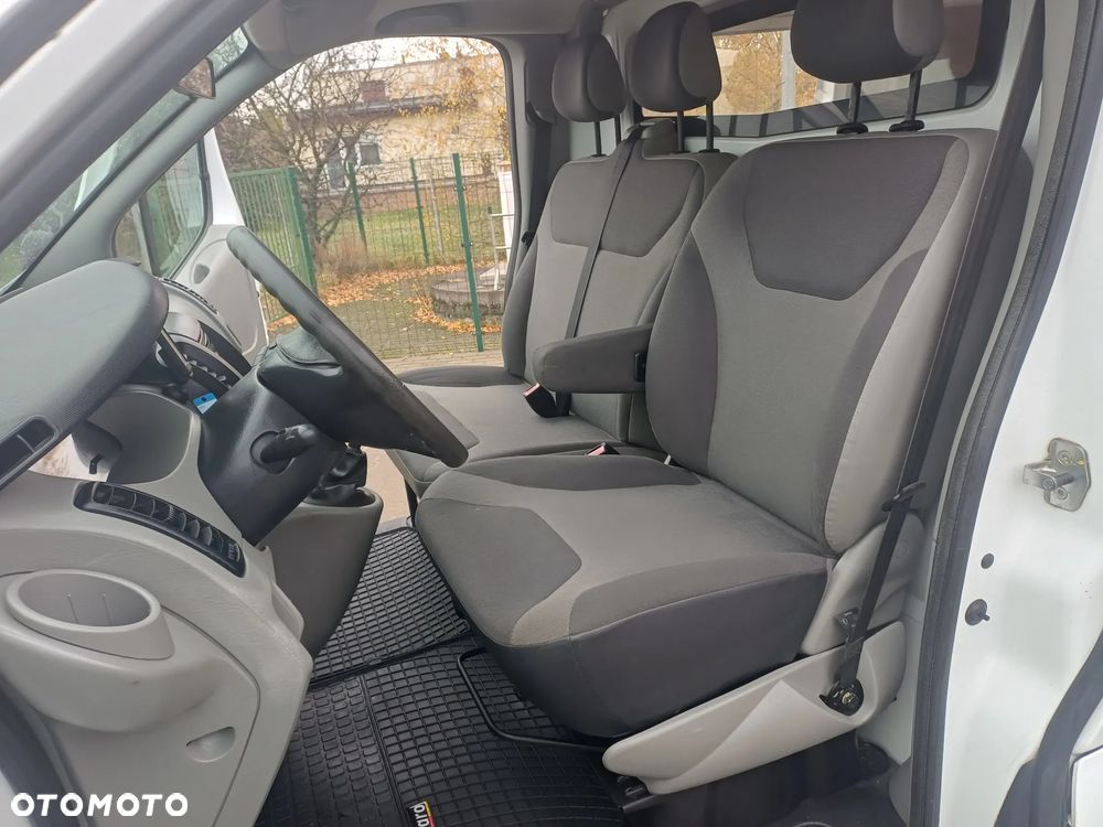 Renault Trafic - 15
