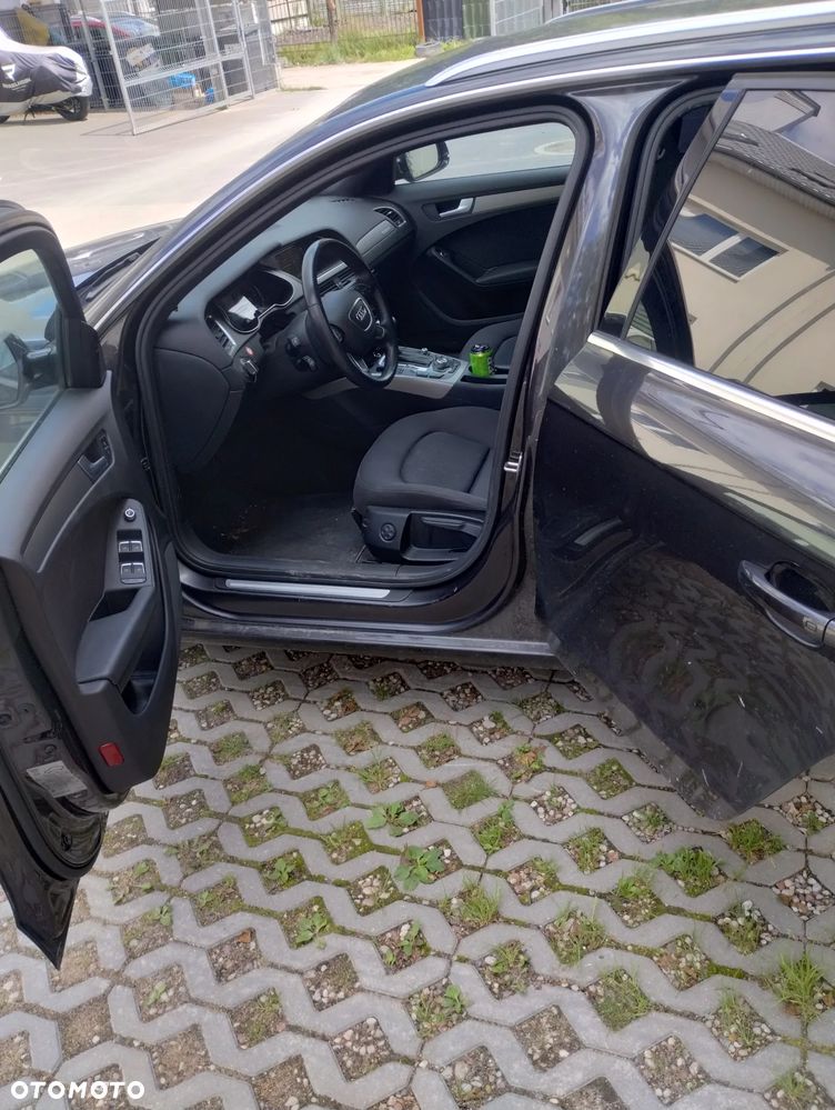 Audi A4 Avant 2.0 TDI DPF quattro S tronic Attraction - 8