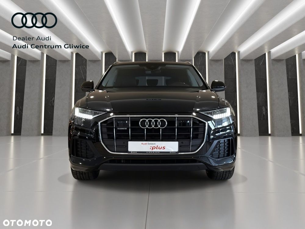 Audi Q8 - 8