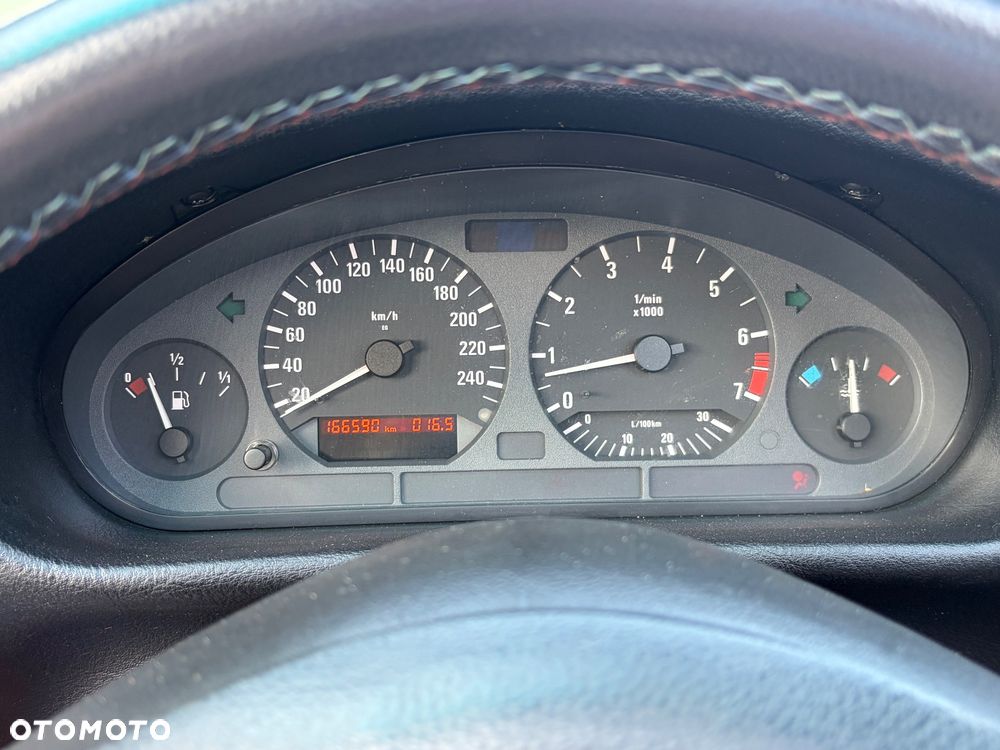 BMW Seria 3 320Ci - 21