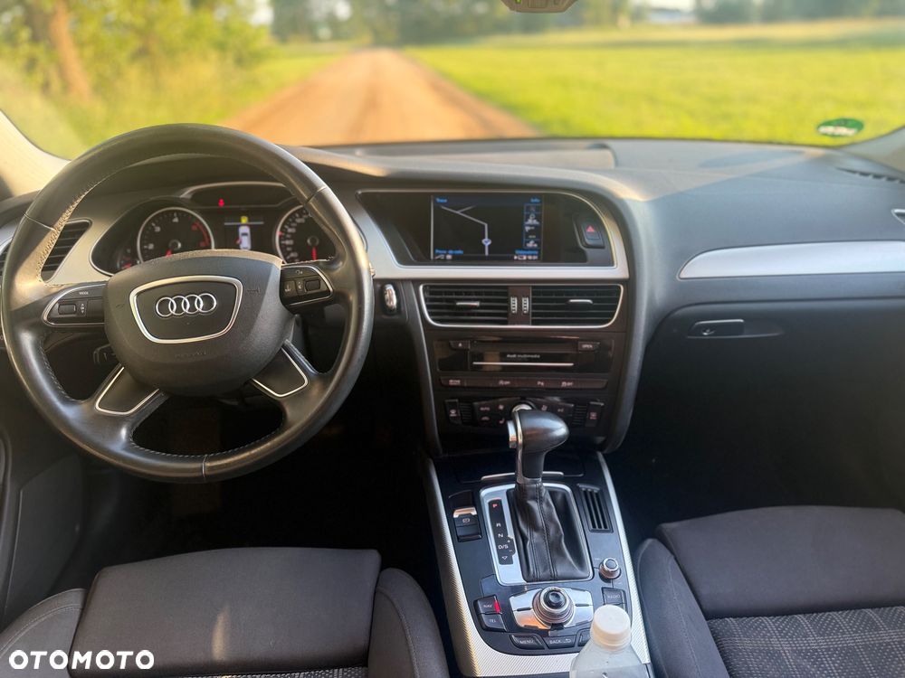 Audi A4 Avant 2.0 TDI DPF clean diesel multitronic S line Sportpaket - 9
