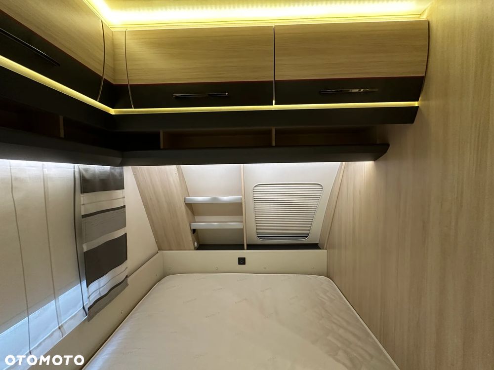 Hobby 460 UFE DE LUX EDITION z napędem i markizą pompowaną. - 33