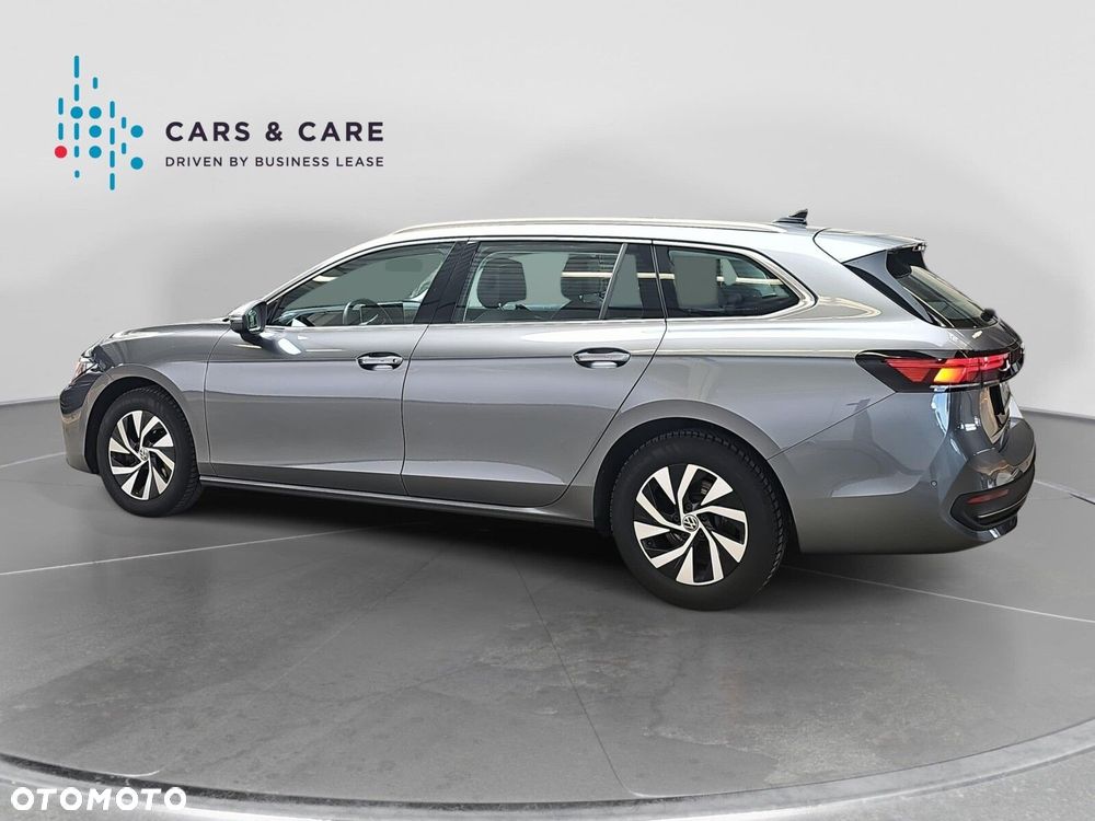 Volkswagen Passat - 5