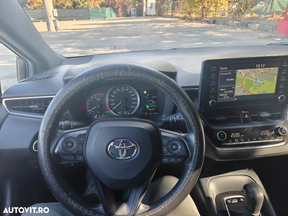 Toyota Corolla - 12