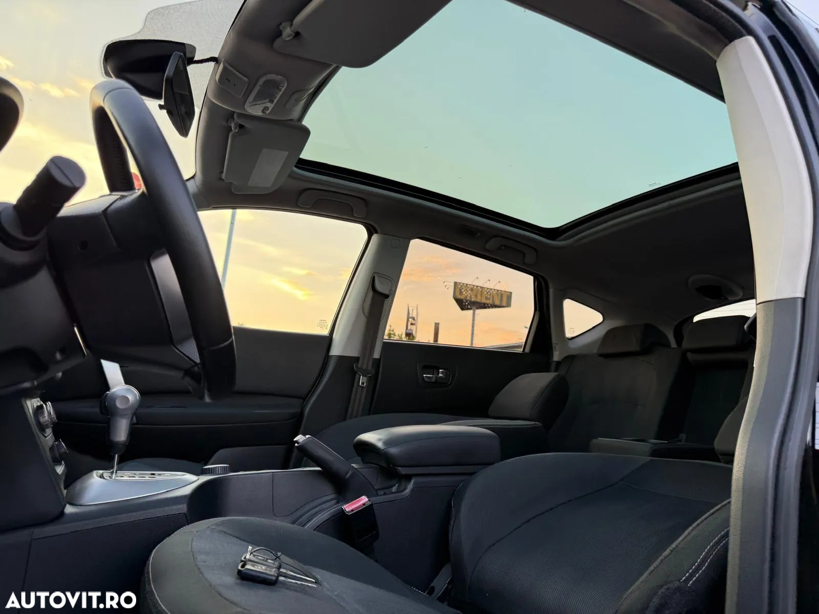 Nissan Qashqai 2.0 dCi DPF 4x4 Aut tekna - 22