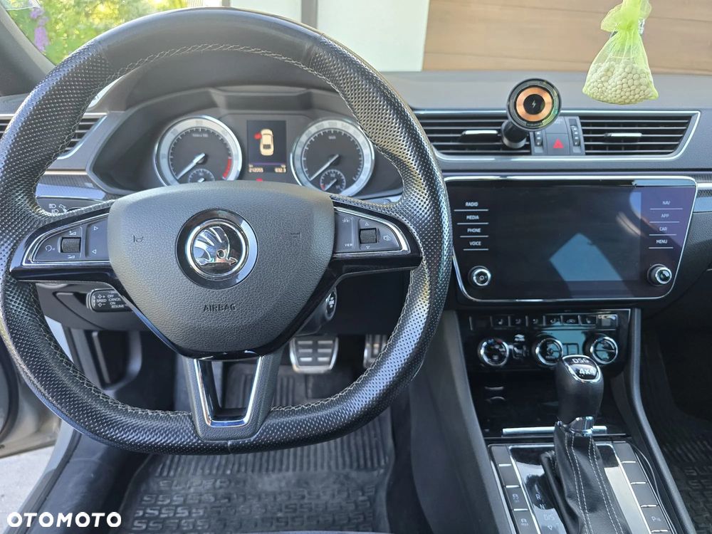 Skoda Superb 2.0 TDI 4x4 Sportline DSG - 4