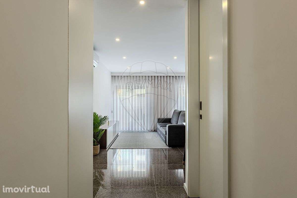 Apartamento T1 para arrendamento - Grande imagem: 2/25