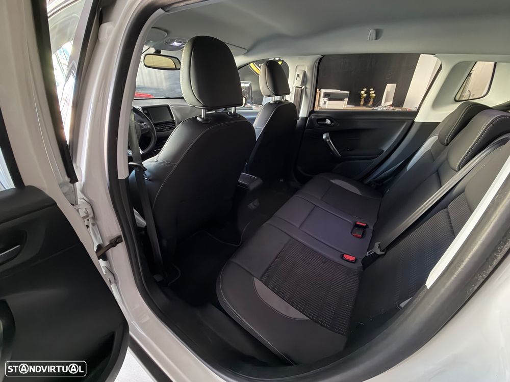 Peugeot 2008 PureTech 130 GPF Stop&Start Allure - 10