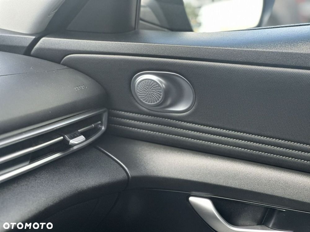 Hyundai Elantra - 37