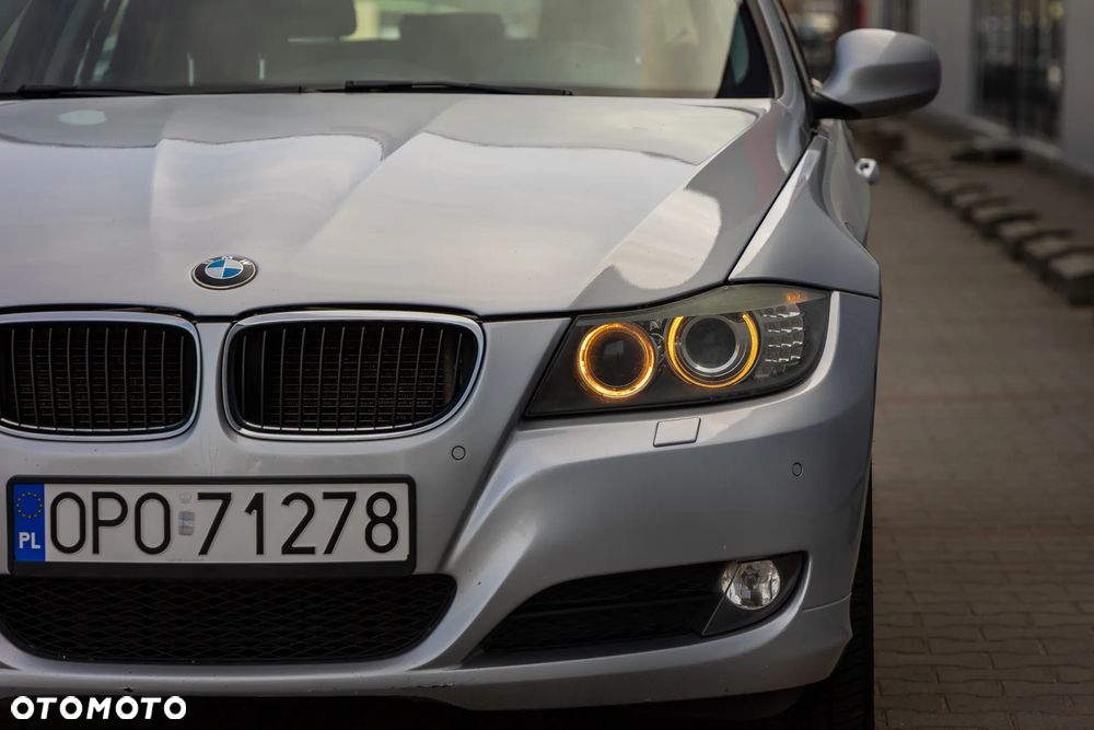 BMW Seria 3 318d DPF - 16
