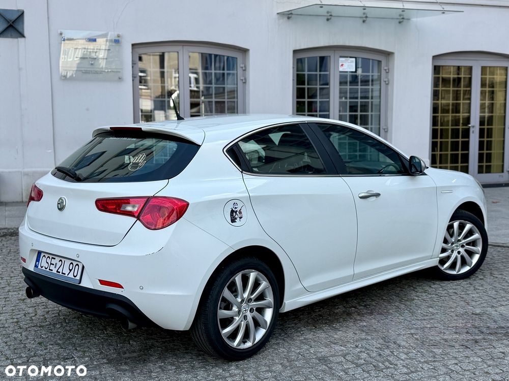 Alfa Romeo Giulietta 2.0 JTDM 16V Turismo - 5